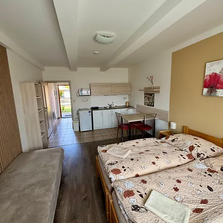 Pod Vinarskym Kopcem Golcuv Jenikov